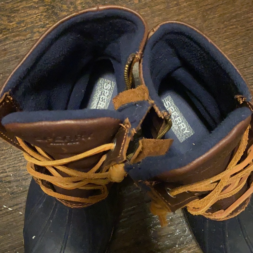 Used Sperrys! In great condition!! - Picture 7 of 7